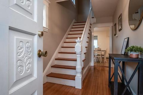 11 Lincoln St, Maynard, MA 01754 photo 6