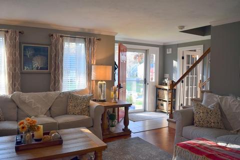 19 Sheffield Pl, Mashpee, MA 02649 photo 4