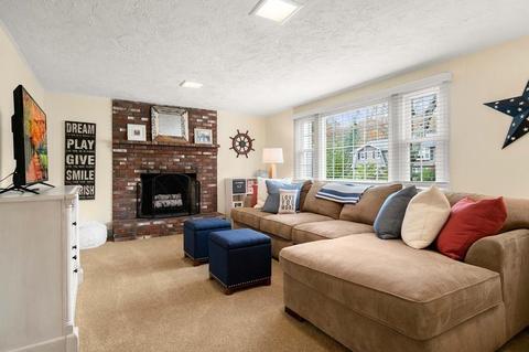 10 Hemlock Rd, Reading, MA 01867 photo 28