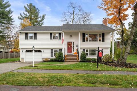 10 Hemlock Rd, Reading, MA 01867 photo 1