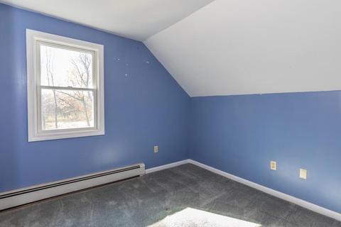 26 Crescent St, Lancaster, MA 01523 photo 12