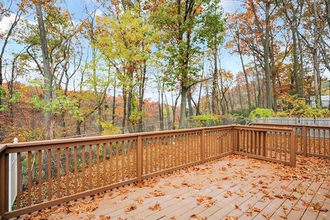 40 Truman Cir, Springfield, MA 01109 photo 13