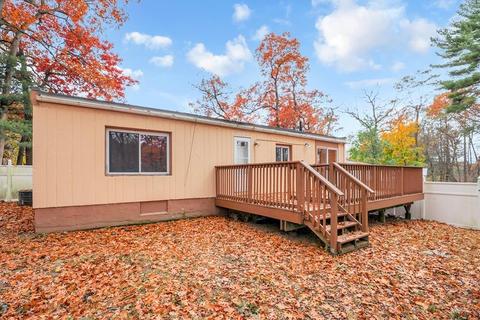 40 Truman Cir, Springfield, MA 01109 photo 12