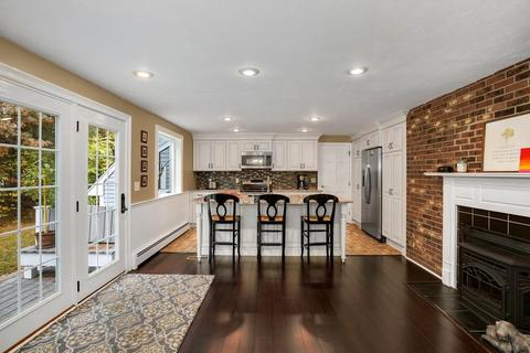 45 Nottingham Dr, Raynham, MA 02767 photo 11