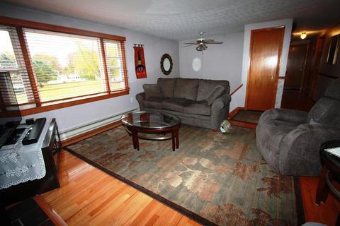 42 Heritage Rd, Sutton, MA 01590 photo 3
