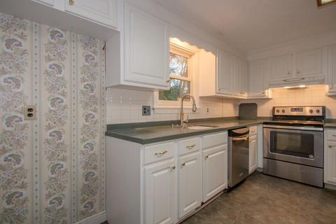 1 Samos Ln, Andover, MA 01810 photo 11