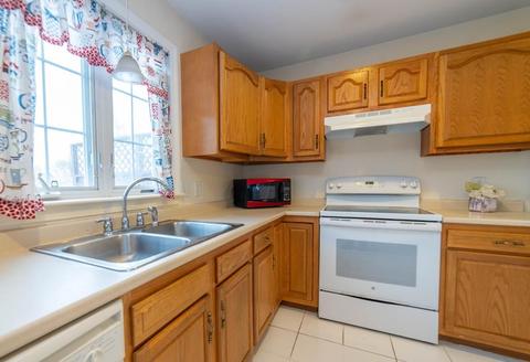 156 Orient St, Worcester, MA 01604 photo 9