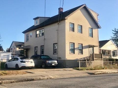 890 Dwelly St, Fall River, MA 02724 photo 2