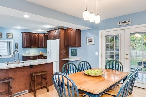 74 Maverick St, Dedham, MA 02026 photo 4