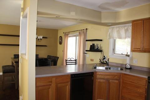 11 Campbell St, Webster, MA 01570 photo 5
