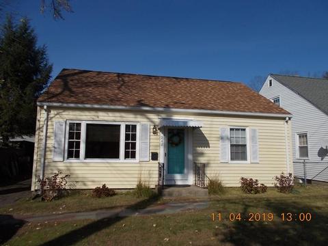 242 Plumtree Rd, Springfield, MA 01118 photo 1