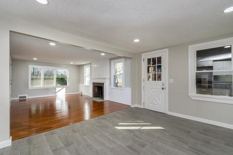 86 Gralia Dr, Springfield, MA 01128 photo 8