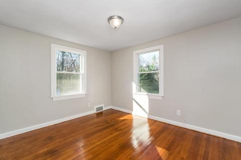 86 Gralia Dr, Springfield, MA 01128 photo 16