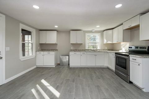 86 Gralia Dr, Springfield, MA 01128 photo 7