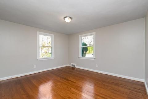 86 Gralia Dr, Springfield, MA 01128 photo 18