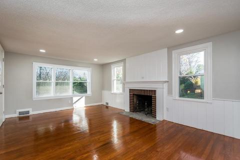 86 Gralia Dr, Springfield, MA 01128 photo 9