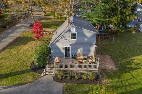 12 Curtis St, Reading, MA 01867 photo 3