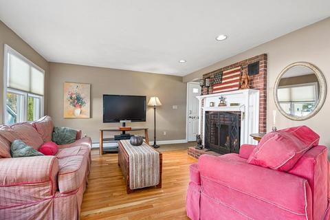 12 Curtis St, Reading, MA 01867 photo 5