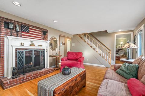 12 Curtis St, Reading, MA 01867 photo 6