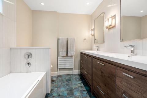 45 Avon Rd, Wellesley, MA 02482 photo 18