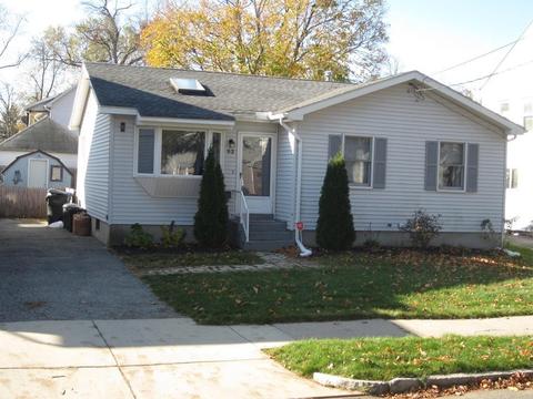 92 Osborne Ter, Springfield, MA 01104 photo 3