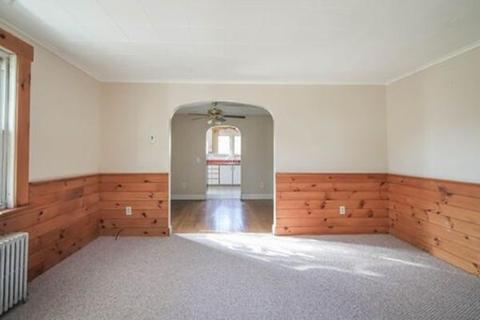81 Maple St, Hardwick, MA 01082 photo 9