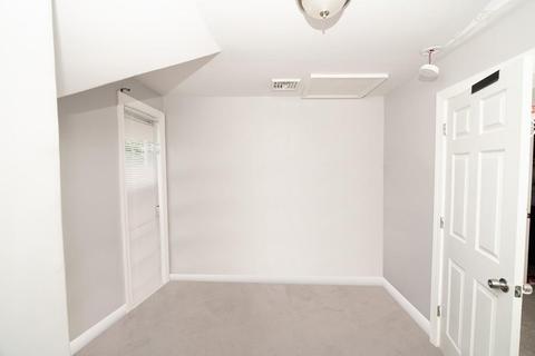 775 Union St, Springfield, MA 01109 photo 8