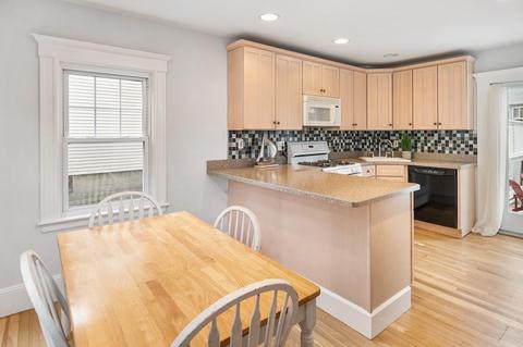 21 Edgemont Rd, Braintree, MA 02184 photo 6