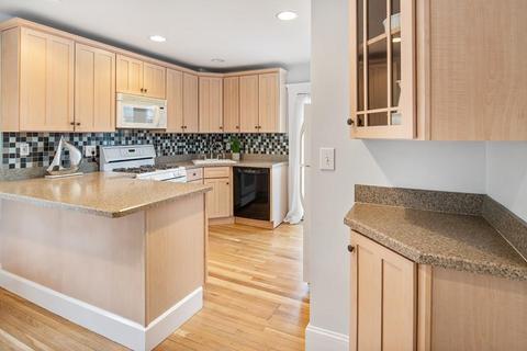21 Edgemont Rd, Braintree, MA 02184 photo 3