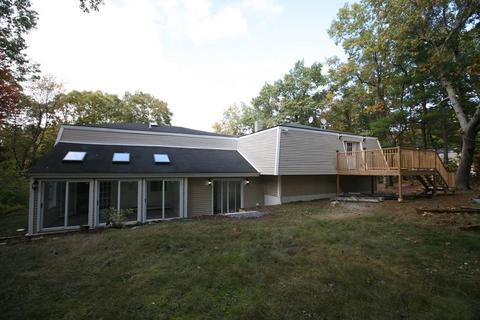 2 Huson St, Derry, NH 03038 photo 3