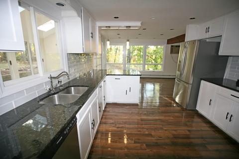 2 Huson St, Derry, NH 03038 photo 27