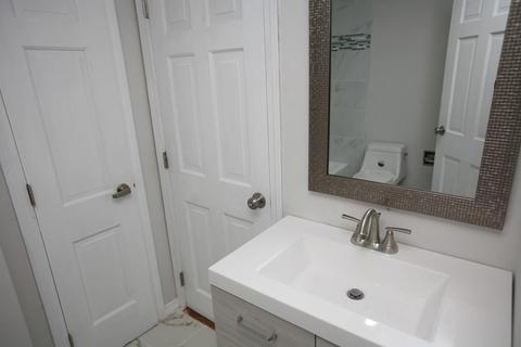2 Huson St, Derry, NH 03038 photo 33