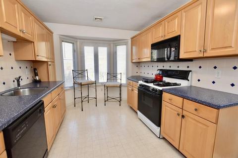 61 Maple St #P, Canton, MA 02021 photo 2