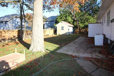 88 Monarch St, Fall River, MA 02723 photo 17