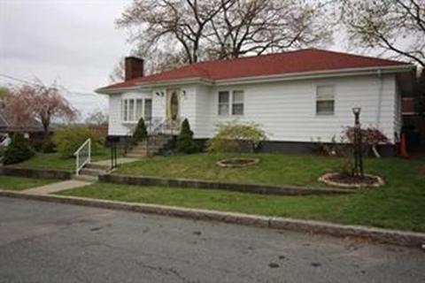 88 Monarch St, Fall River, MA 02723 photo 2