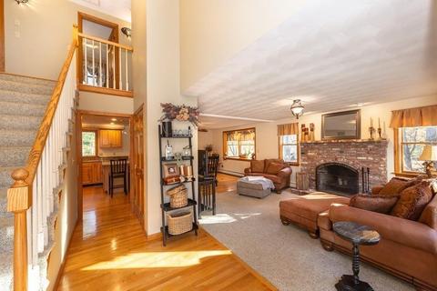 23 Webb St, Middleton, MA 01949 photo 4