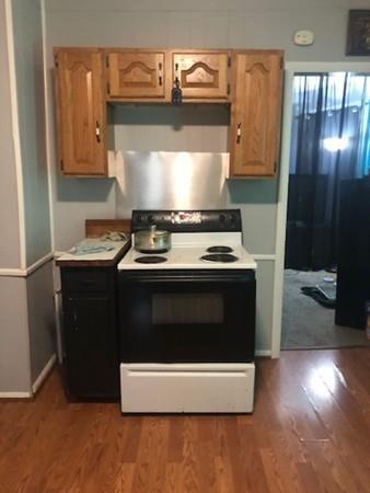 32 Smith St, Springfield, MA 01105 photo 22