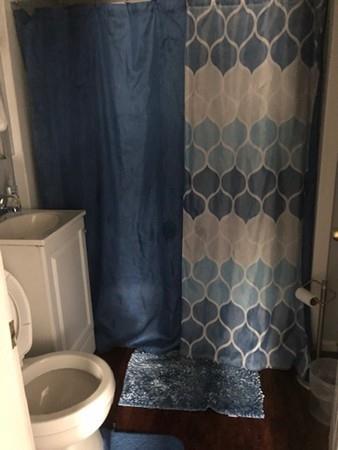 32 Smith St, Springfield, MA 01105 photo 8