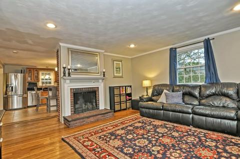 11 Erwin Rd, North Reading, MA 01864 photo 4