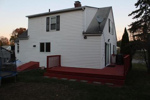 534 Lake Ave, Worcester, MA 01604 photo 2