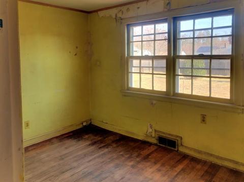 959 Bradley Rd, Springfield, MA 01119 photo 3