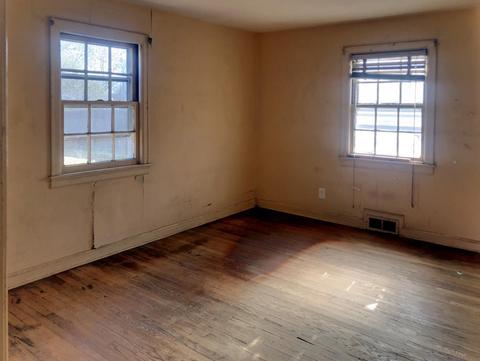 959 Bradley Rd, Springfield, MA 01119 photo 4