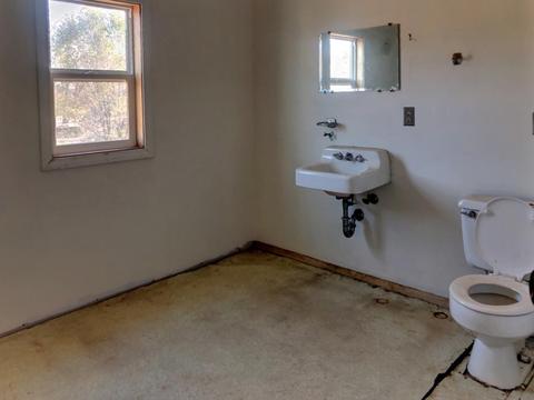 959 Bradley Rd, Springfield, MA 01119 photo 6