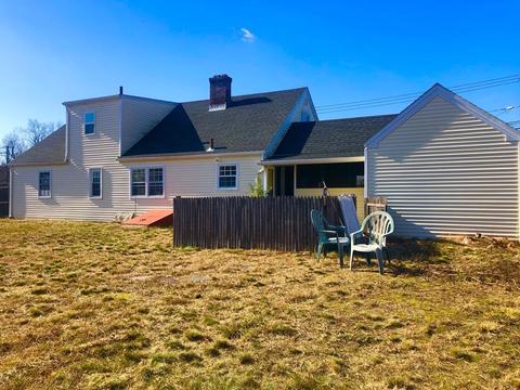 959 Bradley Rd, Springfield, MA 01119 photo 2