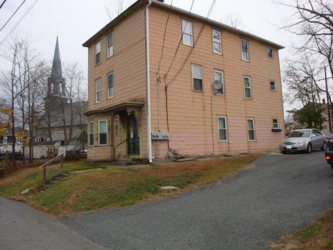 46 Prospect St, Webster, MA 01570 photo 3