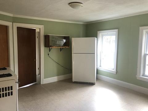 22 Falmouth St, Worcester, MA 01607 photo 5