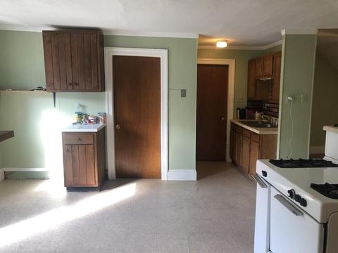 22 Falmouth St, Worcester, MA 01607 photo 4