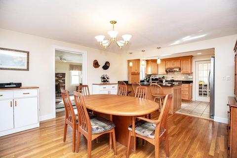 95 Forest St, Danvers, MA 01923 photo 9