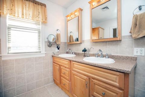 95 Forest St, Danvers, MA 01923 photo 19