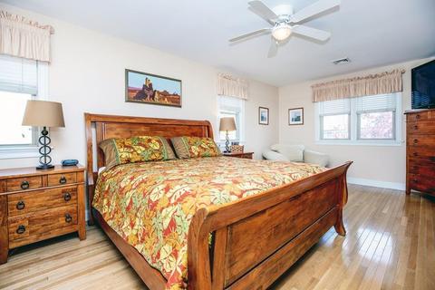 95 Forest St, Danvers, MA 01923 photo 4